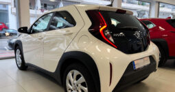 TOYOTA Aygo X Cross 1.0 VVTI Play