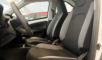 TOYOTA Aygo X Cross 1.0 VVTI Play lleno