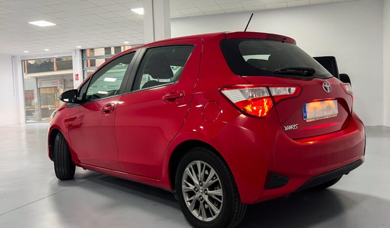 TOYOTA Yaris 1.0 70 Active lleno