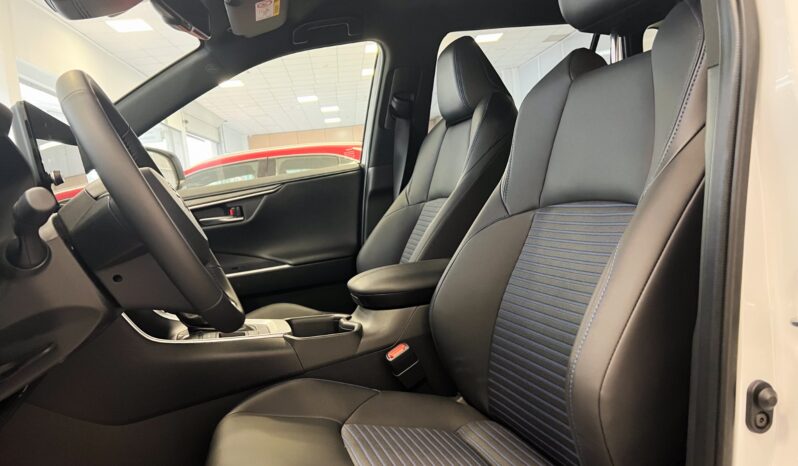 Toyota Rav 4 220h Style lleno