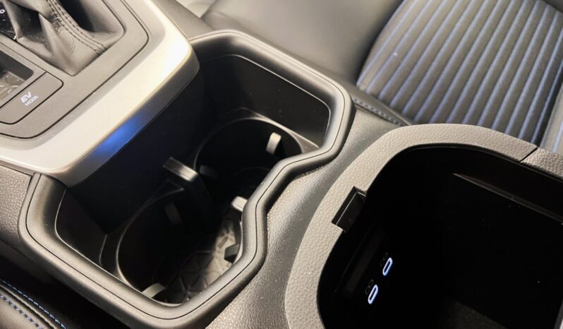 Toyota Rav 4 220h Style lleno