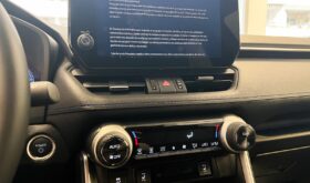 Toyota Rav 4 220h Style