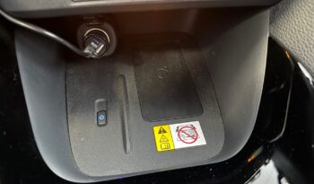 TOYOTA Yaris 1.5 120H Style Plus lleno