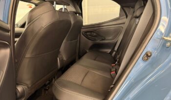 TOYOTA Yaris 1.5 120H Style Plus lleno