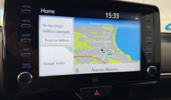 TOYOTA Yaris 1.5 120H Style Plus lleno