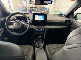 TOYOTA Yaris 1.5 120H Style Plus