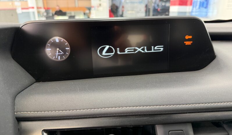 LEXUS UX 2.0 250h Business lleno