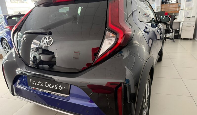 TOYOTA Aygo X Cross 1.0 VVTI 72CV Trendy Edition lleno