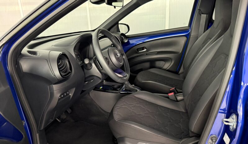 TOYOTA Aygo X Cross 1.0 VVTI 72CV Trendy Edition lleno