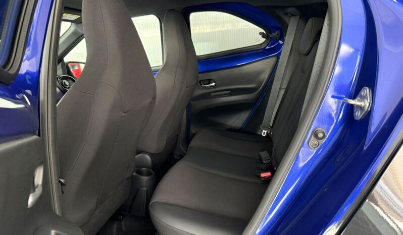 TOYOTA Aygo X Cross 1.0 VVTI 72CV Trendy Edition lleno