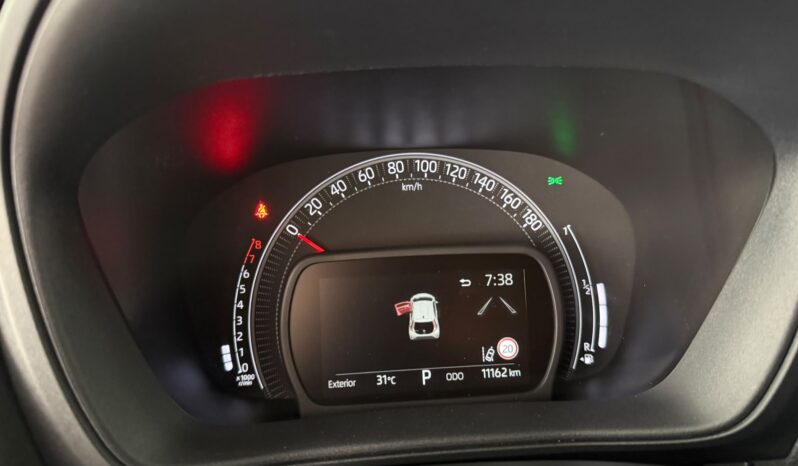 TOYOTA Aygo X Cross 1.0 VVTI 72CV Trendy Edition lleno