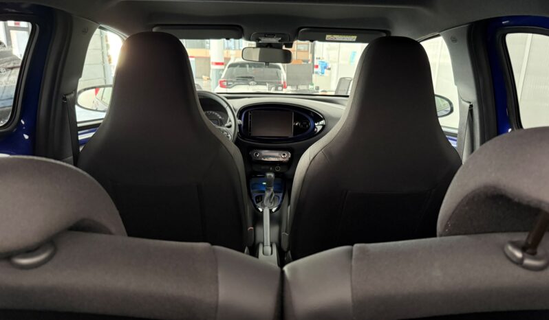 TOYOTA Aygo X Cross 1.0 VVTI 72CV Trendy Edition lleno